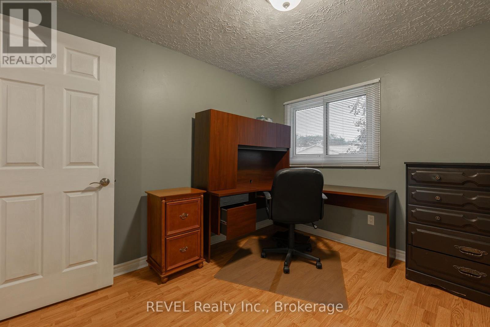113 - 185 Denistoun Street, Welland, Ontario  L3C 6J6 - Photo 19 - X12451247