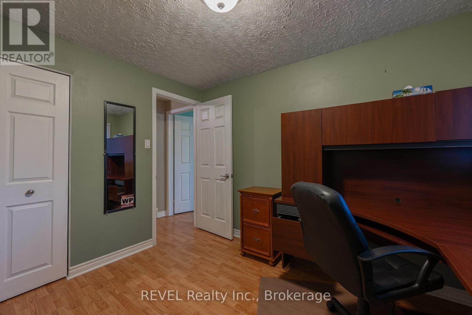 113 - 185 Denistoun Street, Welland, Ontario  L3C 6J6 - Photo 20 - X12451247