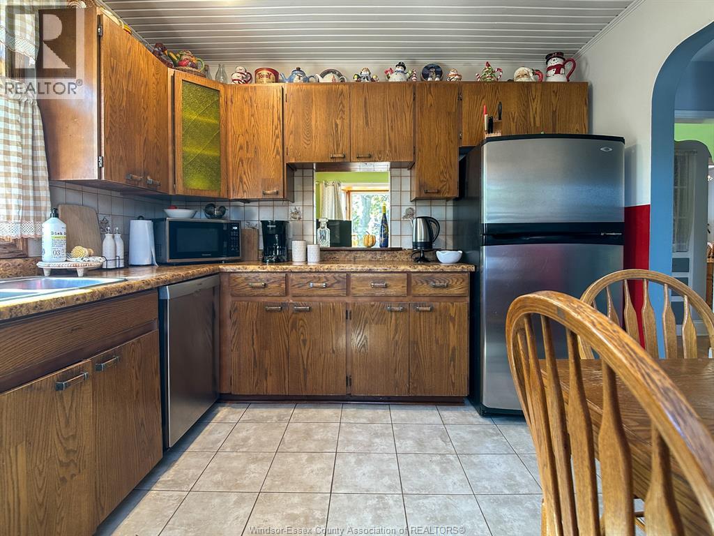 2348 Bernard, Windsor, Ontario  N8W 4R8 - Photo 10 - 25025628