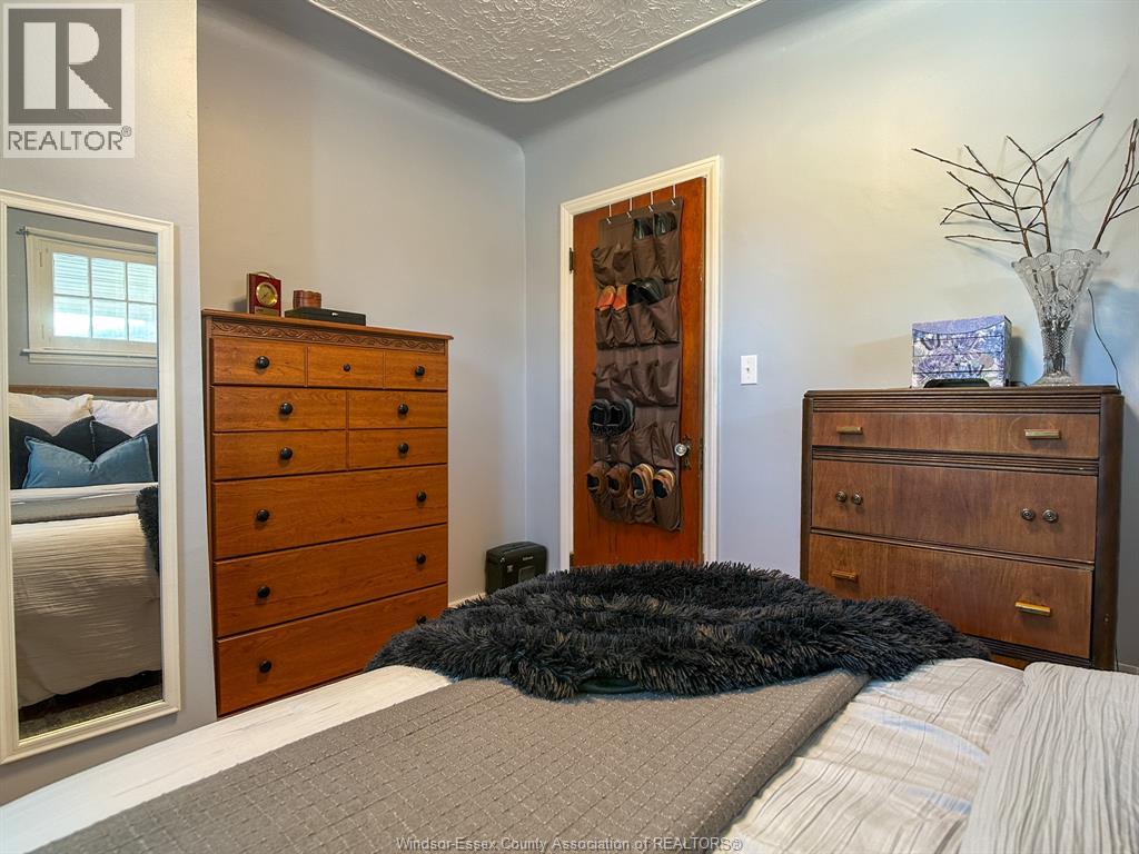2348 Bernard, Windsor, Ontario  N8W 4R8 - Photo 13 - 25025628