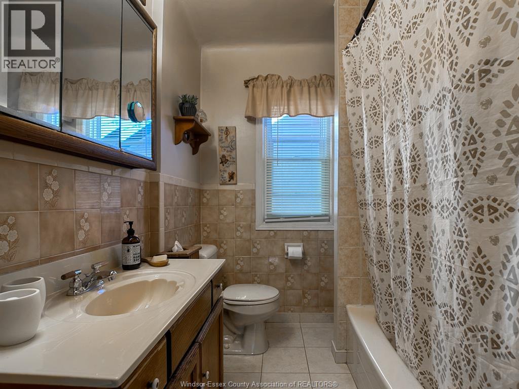 2348 Bernard, Windsor, Ontario  N8W 4R8 - Photo 14 - 25025628