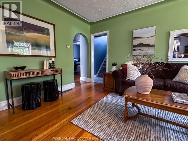 2348 Bernard, Windsor, Ontario  N8W 4R8 - Photo 3 - 25025628