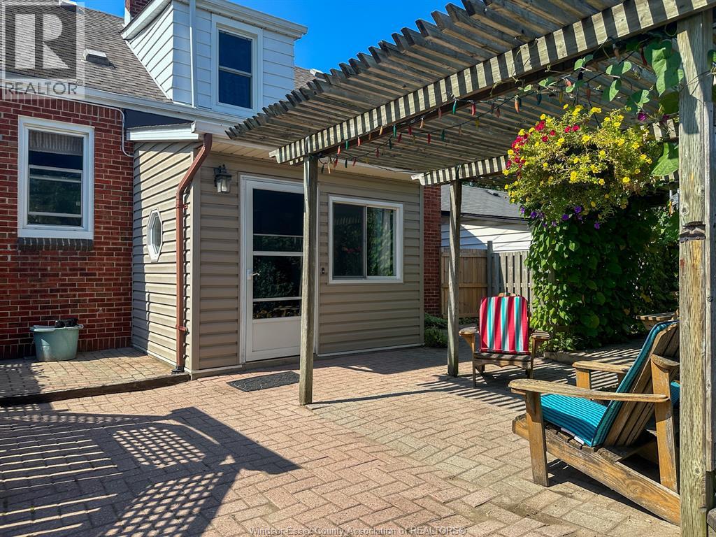 2348 Bernard, Windsor, Ontario  N8W 4R8 - Photo 32 - 25025628
