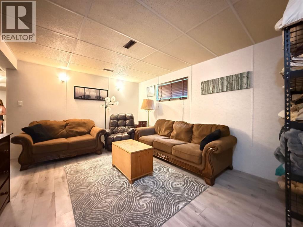 213 3 Street W, Lashburn, Saskatchewan  S0M 1H0 - Photo 19 - A2237353
