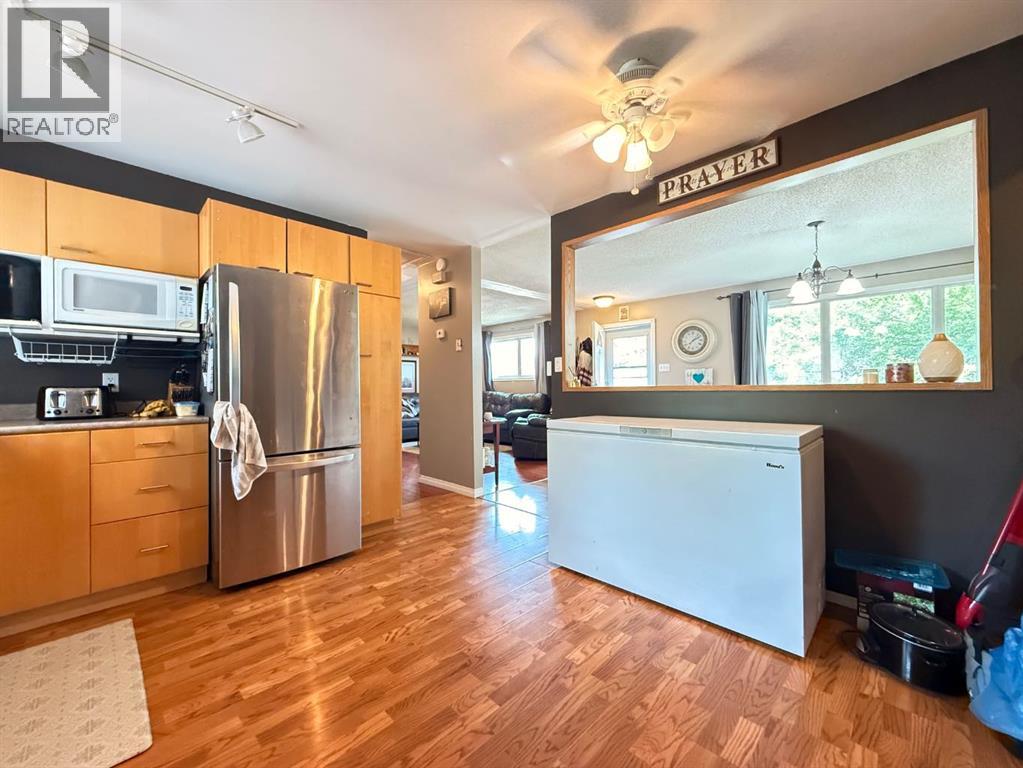 213 3 Street W, Lashburn, Saskatchewan  S0M 1H0 - Photo 14 - A2237353