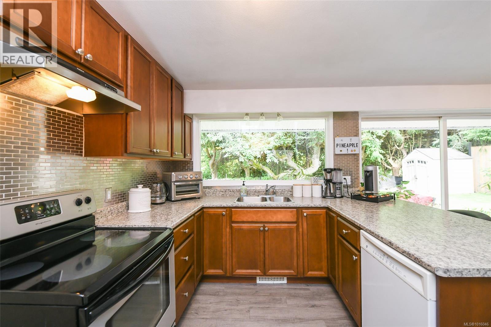4740 Island Hwy N, Courtenay, British Columbia  V9N 5Y7 - Photo 14 - 1016046