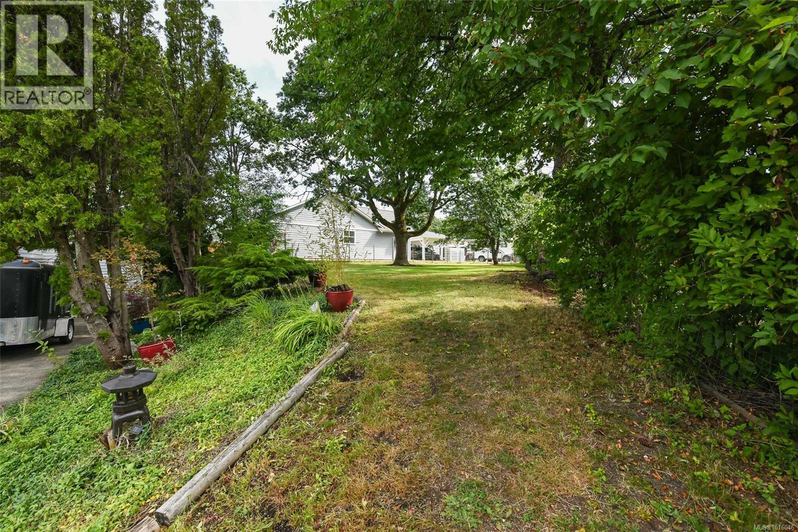 4740 Island Hwy N, Courtenay, British Columbia  V9N 5Y7 - Photo 33 - 1016046