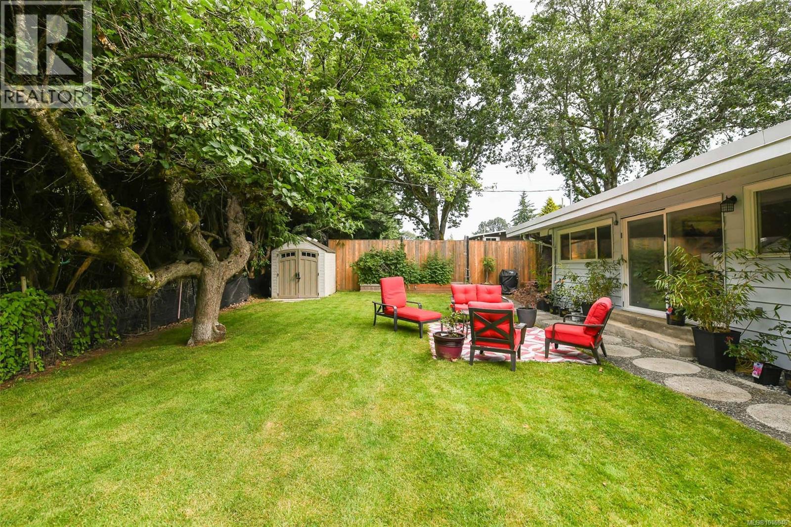4740 Island Hwy N, Courtenay, British Columbia  V9N 5Y7 - Photo 45 - 1016046