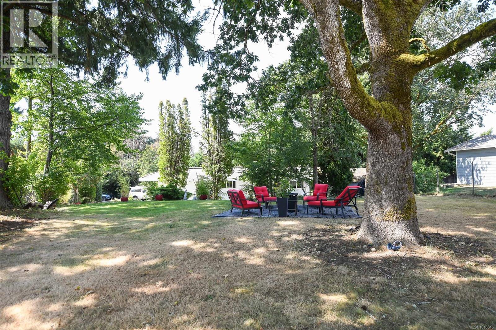 4740 Island Hwy N, Courtenay, British Columbia  V9N 5Y7 - Photo 56 - 1016046