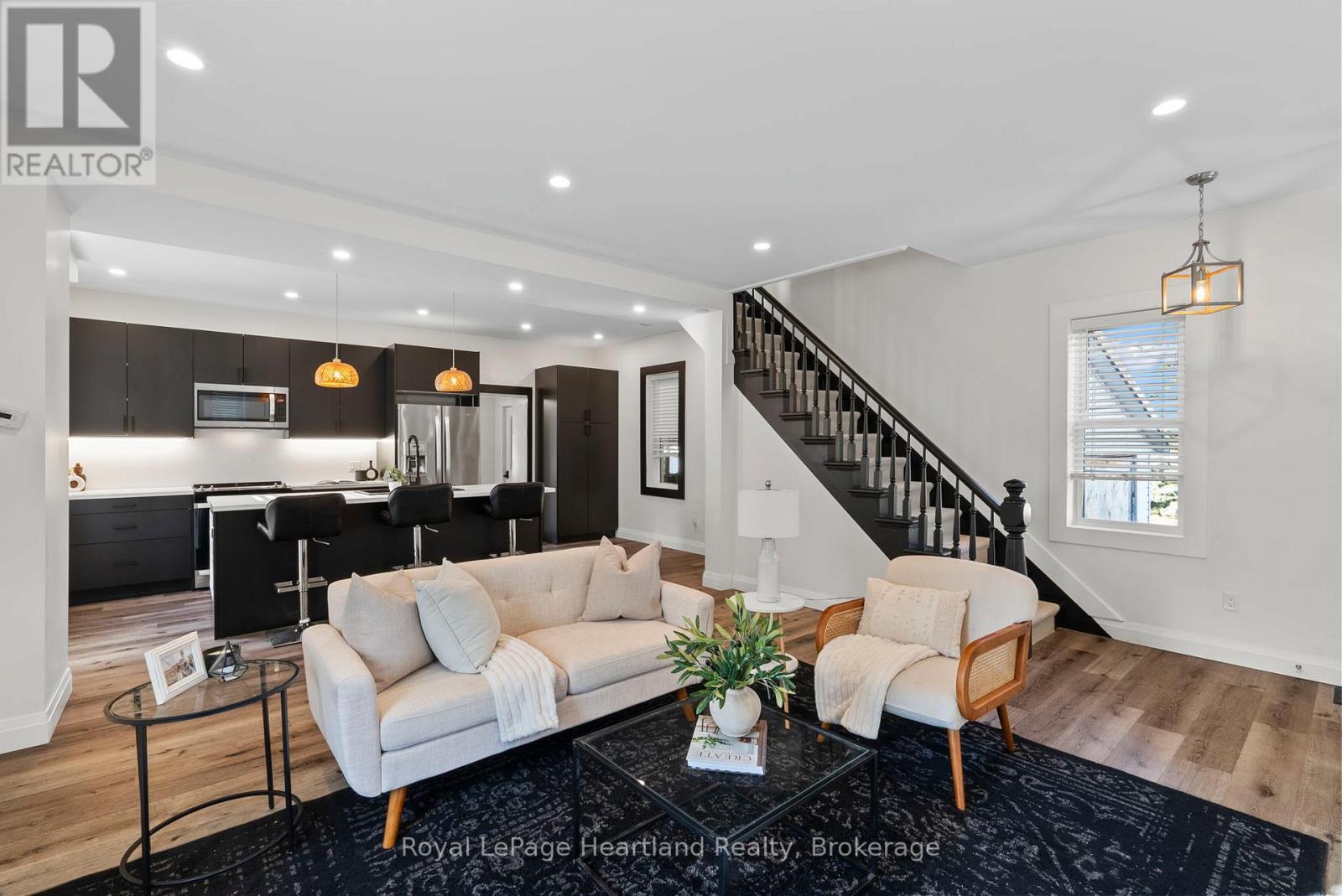 15 Queen Street E, Minto, Ontario  N0G 1M0 - Photo 10 - X12451243