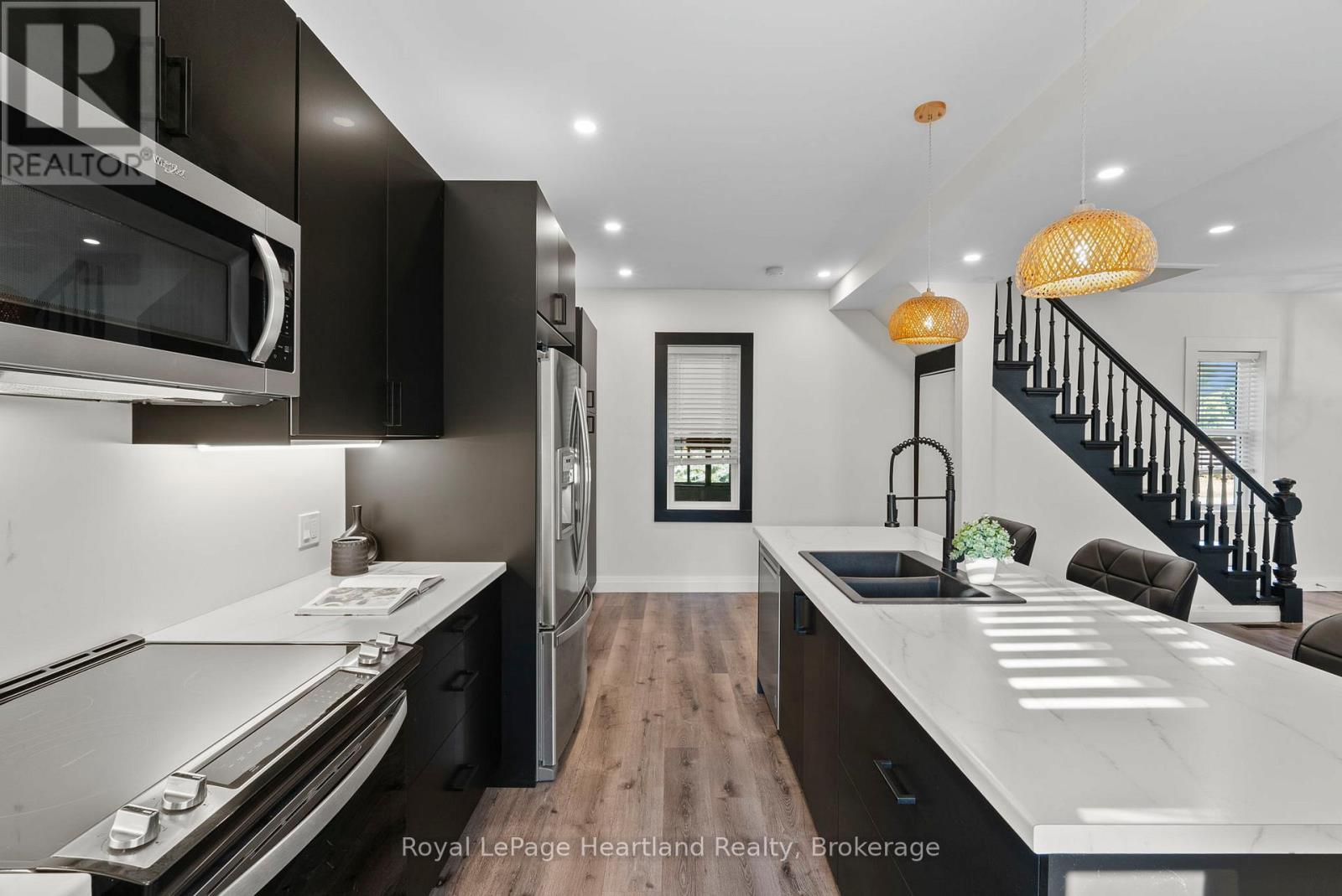 15 Queen Street E, Minto, Ontario  N0G 1M0 - Photo 17 - X12451243