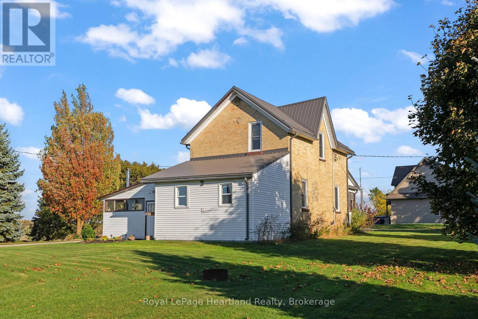 15 Queen Street E, Minto, Ontario  N0G 1M0 - Photo 33 - X12451243