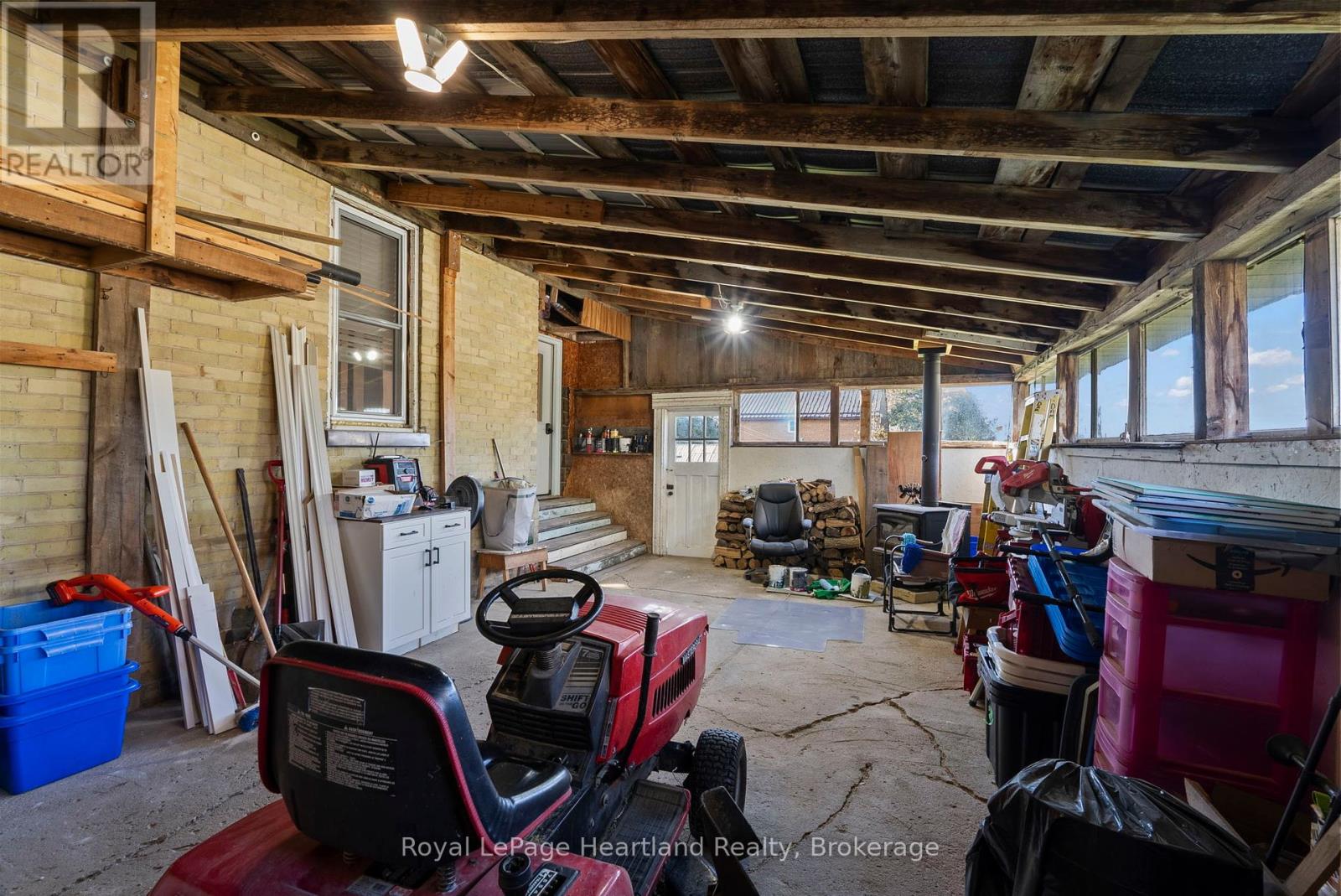 15 Queen Street E, Minto, Ontario  N0G 1M0 - Photo 37 - X12451243