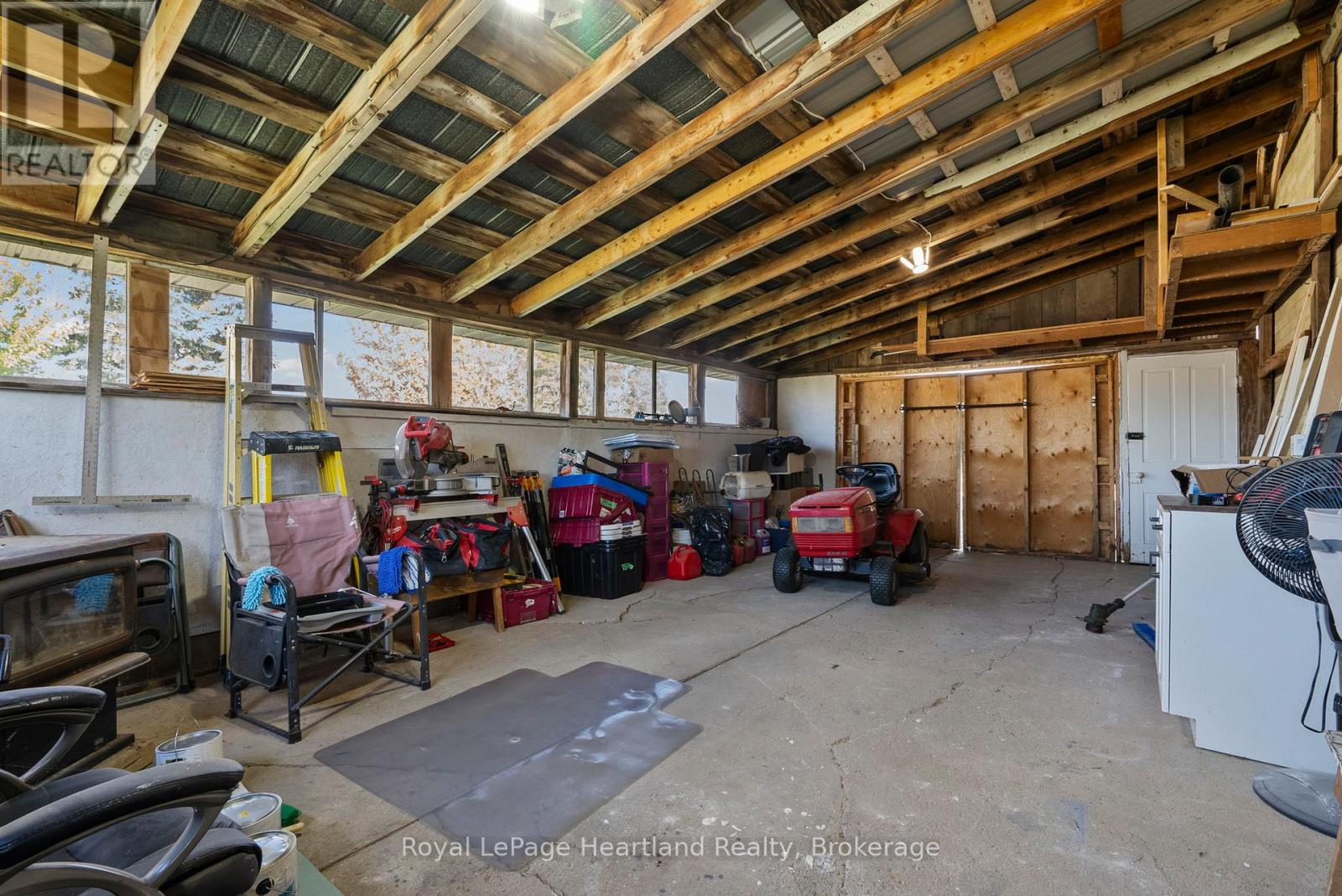 15 Queen Street E, Minto, Ontario  N0G 1M0 - Photo 38 - X12451243