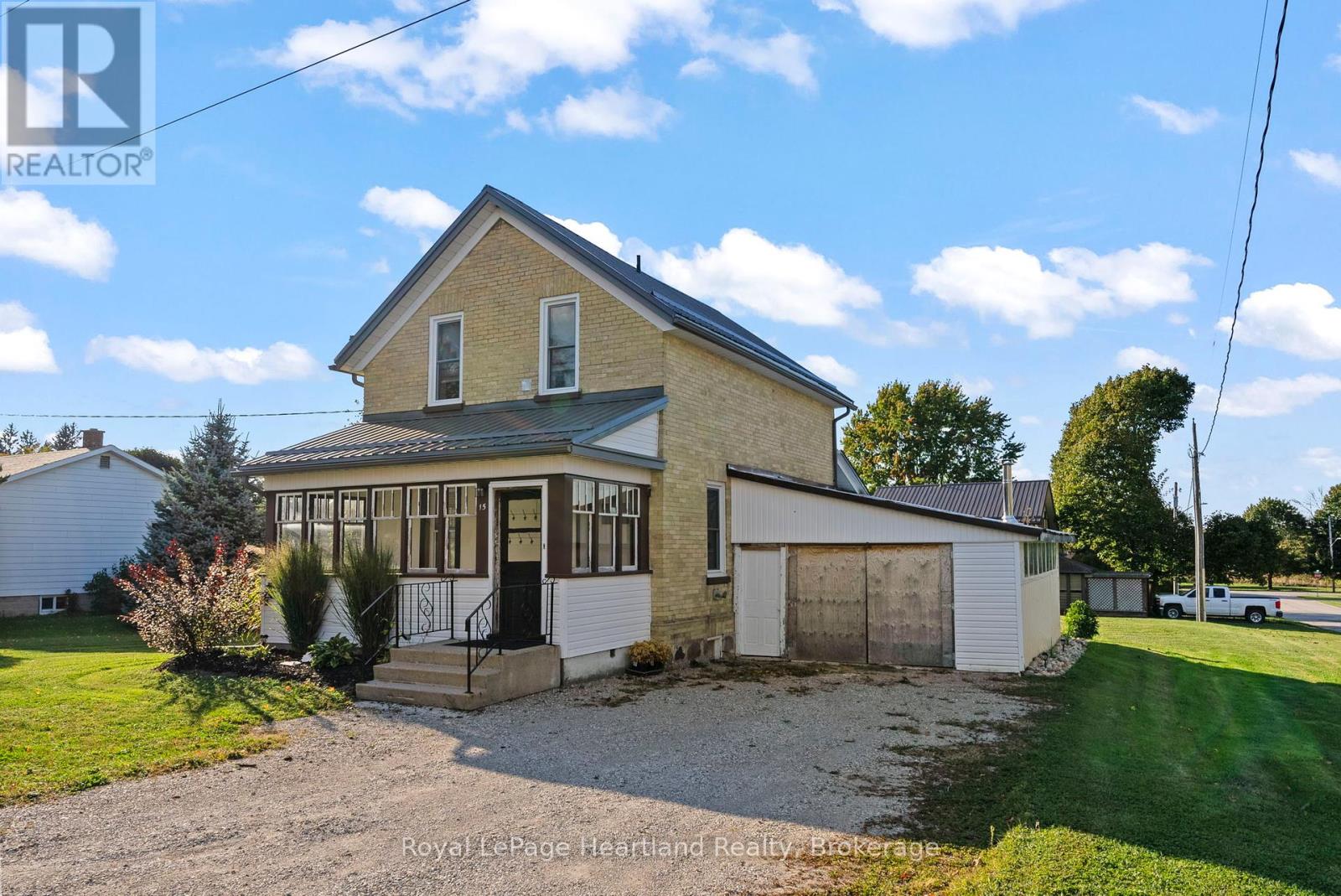 15 Queen Street E, Minto, Ontario  N0G 1M0 - Photo 41 - X12451243