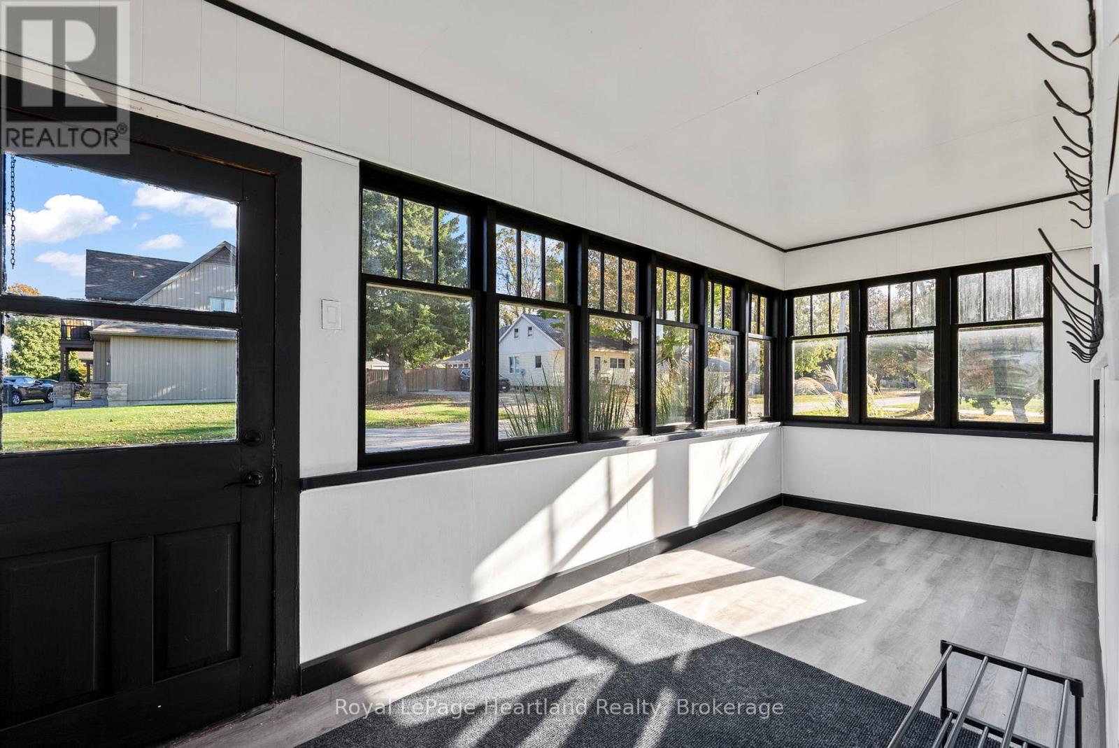 15 Queen Street E, Minto, Ontario  N0G 1M0 - Photo 6 - X12451243