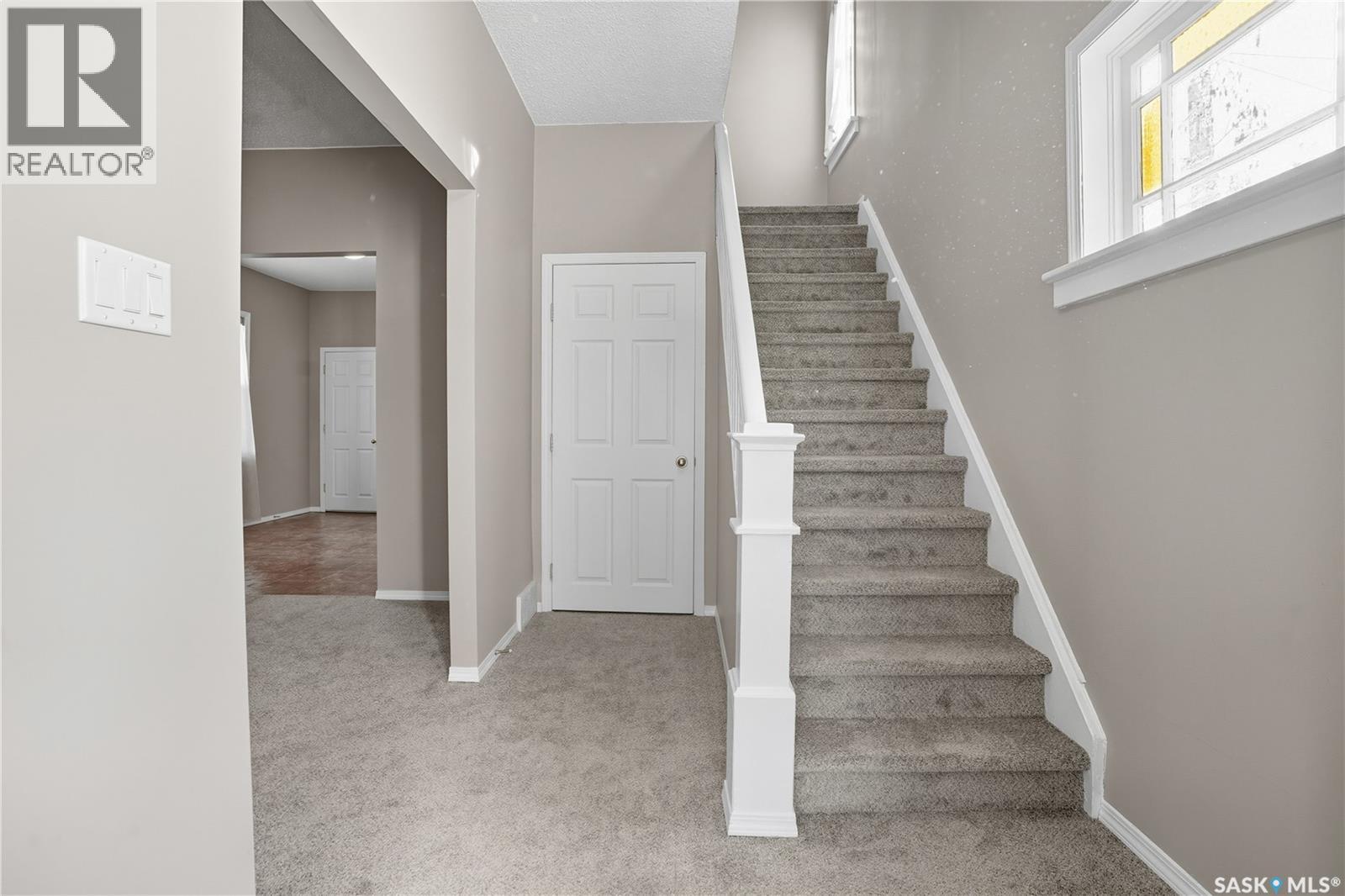 1511 15th Avenue, Regina, Saskatchewan  S4P 0Z4 - Photo 5 - SK020282