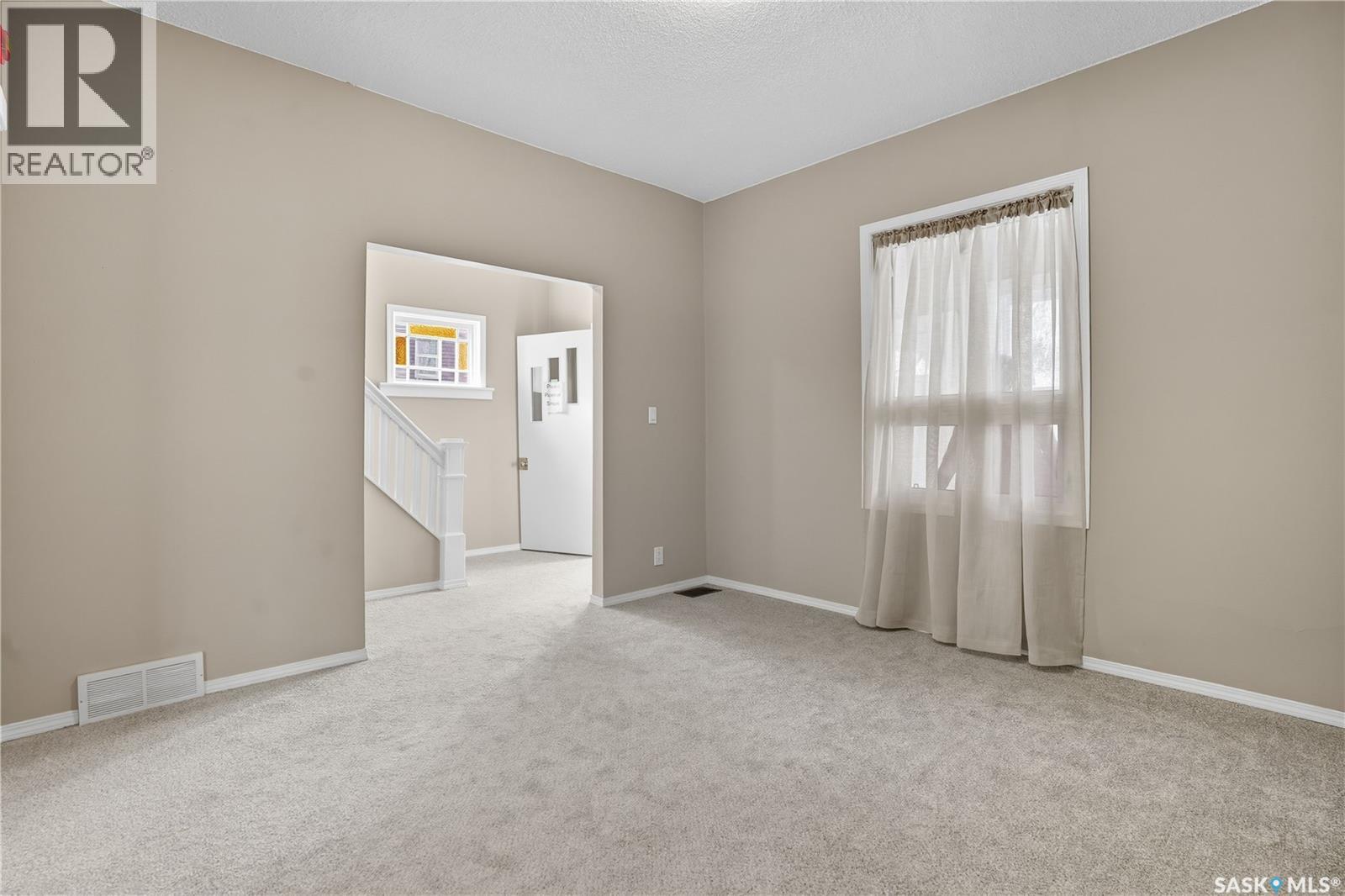 1511 15th Avenue, Regina, Saskatchewan  S4P 0Z4 - Photo 6 - SK020282