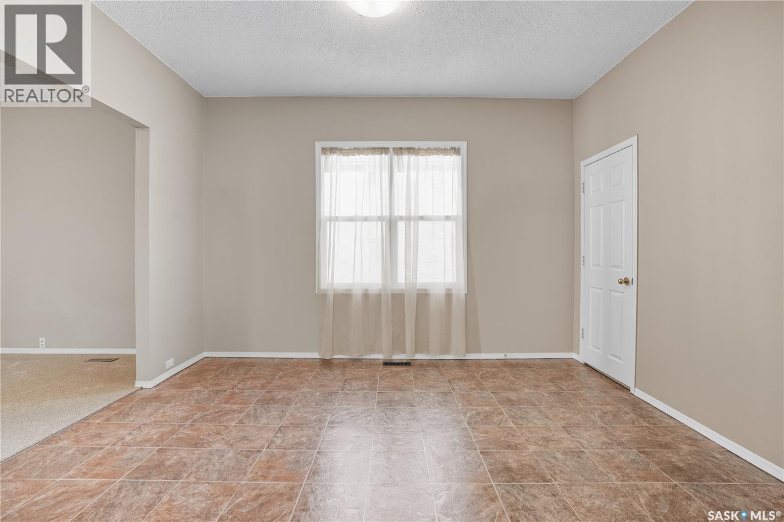 1511 15th Avenue, Regina, Saskatchewan  S4P 0Z4 - Photo 9 - SK020282