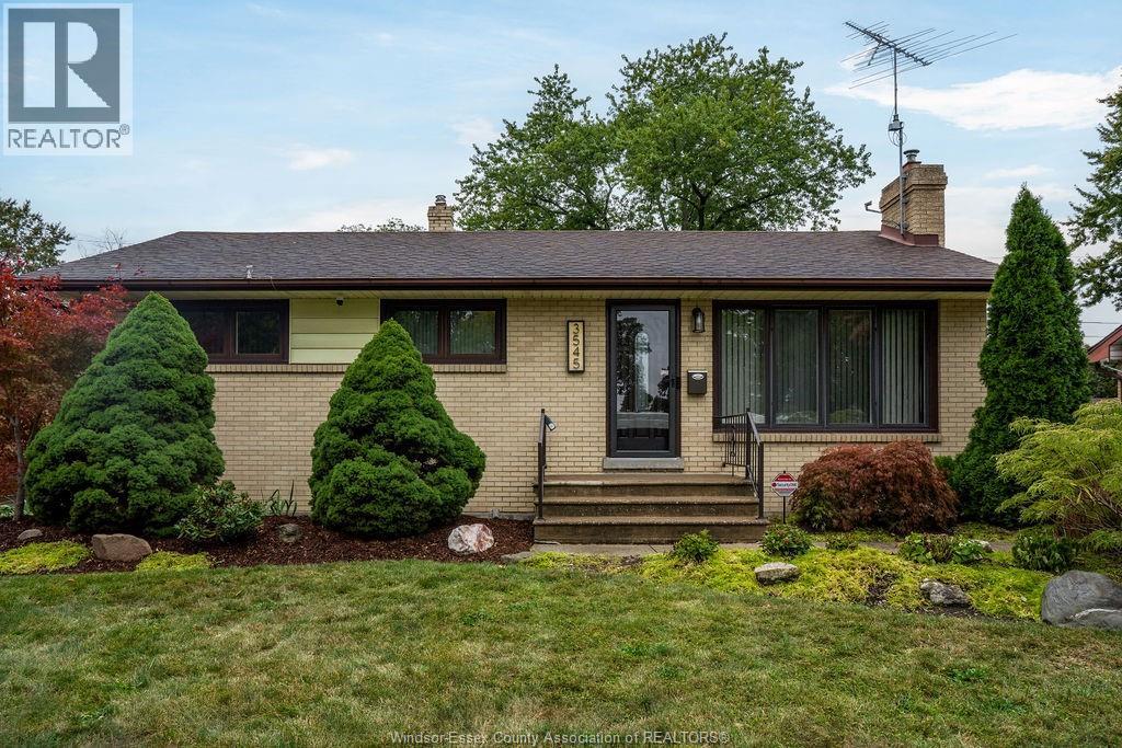 3545 Glenwood, Windsor, Ontario  N9E 2Y6 - Photo 1 - 25025638