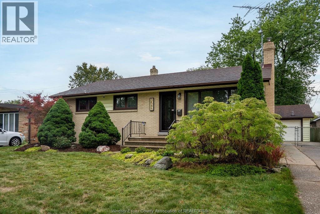 3545 Glenwood, Windsor, Ontario  N9E 2Y6 - Photo 2 - 25025638
