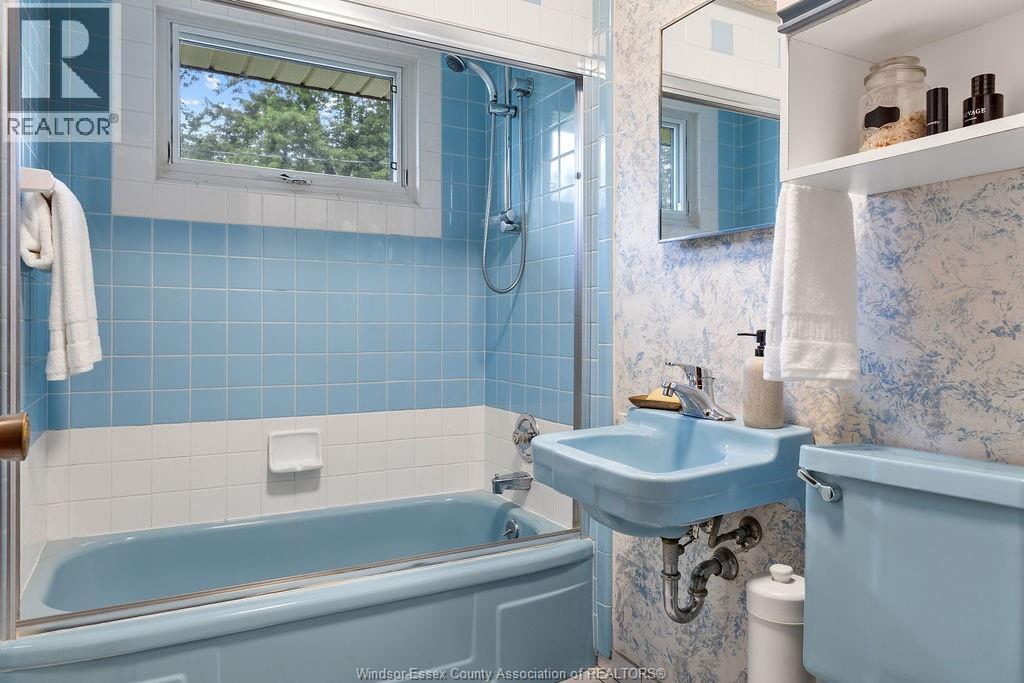 3545 Glenwood, Windsor, Ontario  N9E 2Y6 - Photo 22 - 25025638