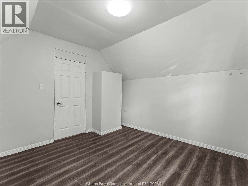 253 Curry Avenue, Windsor, Ontario  N9B 2B4 - Photo 10 - 25025634