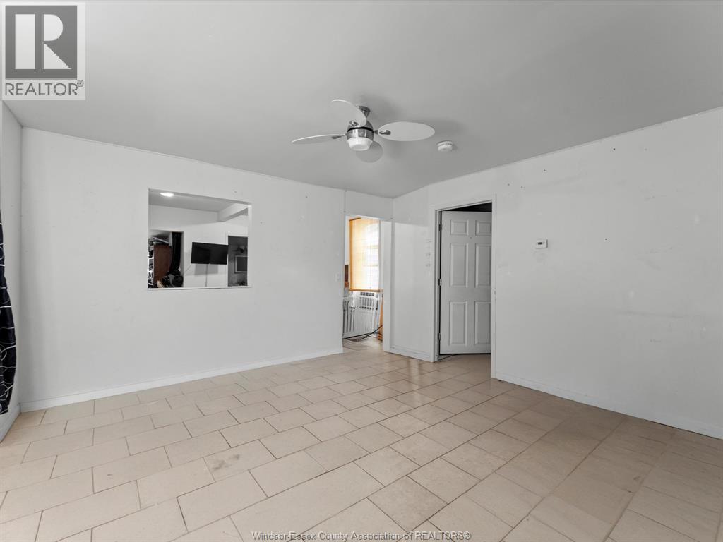 253 Curry Avenue, Windsor, Ontario  N9B 2B4 - Photo 15 - 25025634