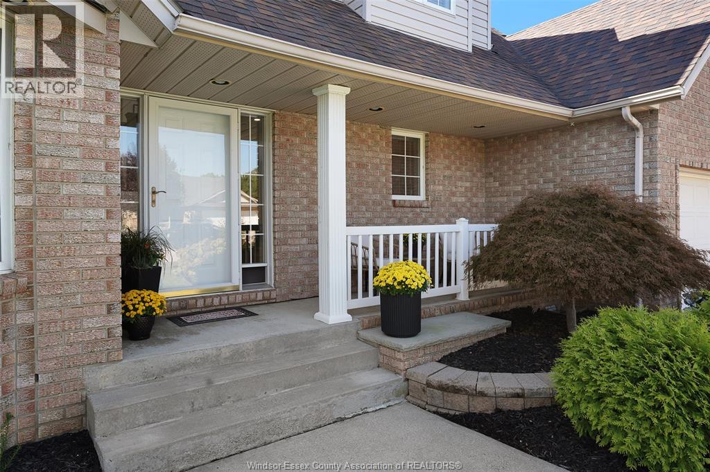 180 Oak Dr, Essex, Ontario  N8M 3C6 - Photo 4 - 25025560