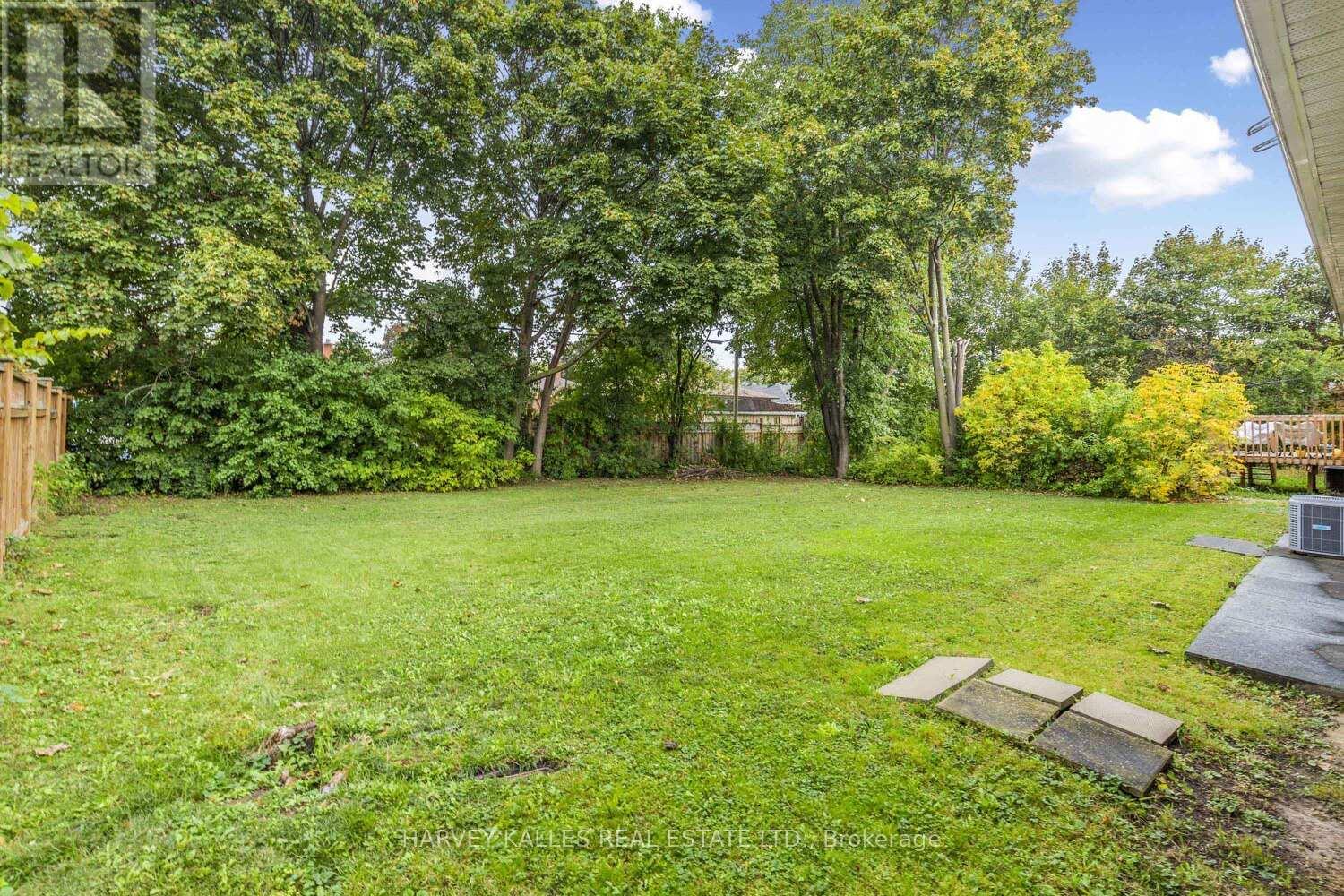 246 Brighton Avenue, Toronto, Ontario  M3H 4E7 - Photo 21 - C12451224
