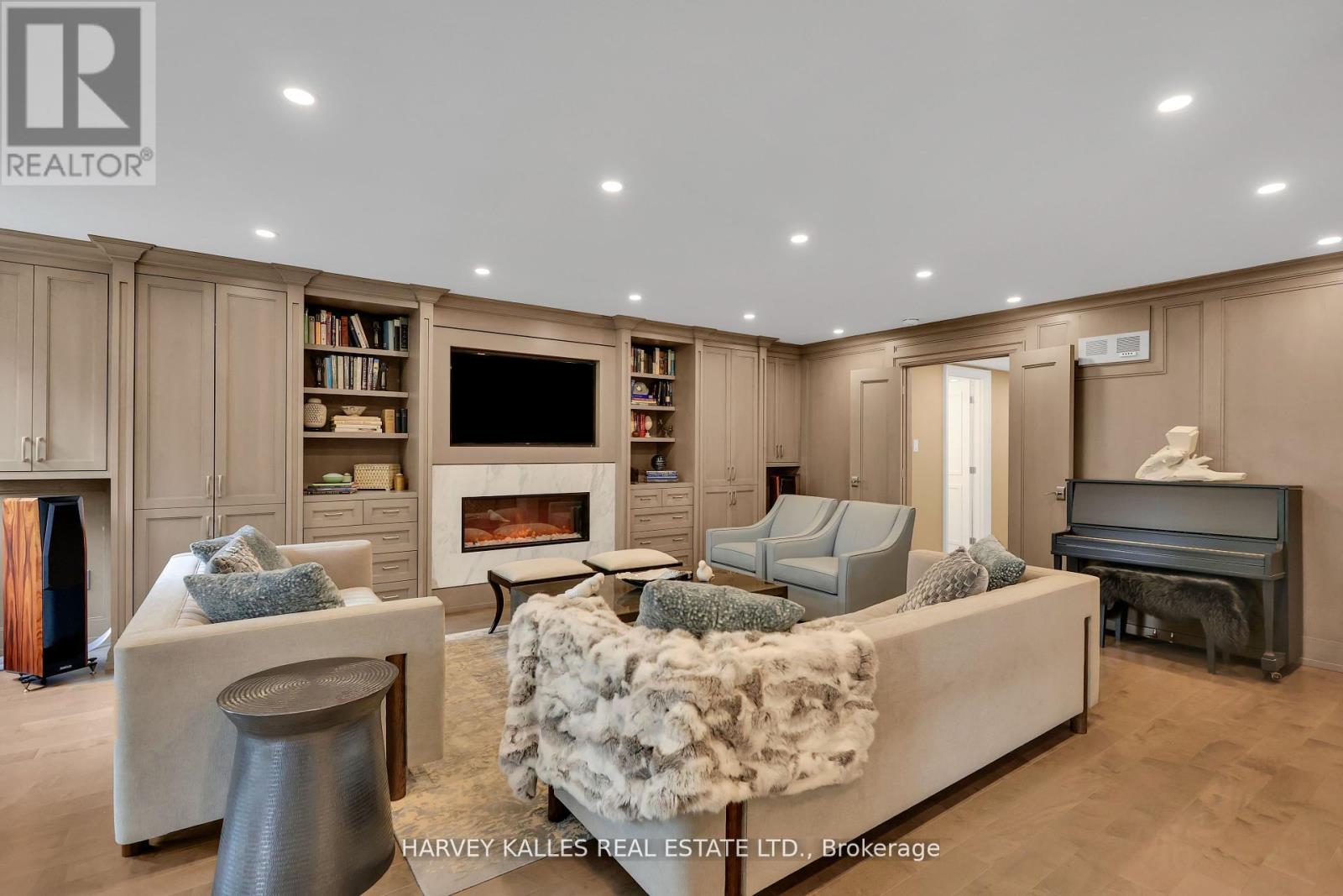 324-325 - 40 Sylvan Valley Way, Toronto, Ontario  M5M 4M3 - Photo 22 - C12451260