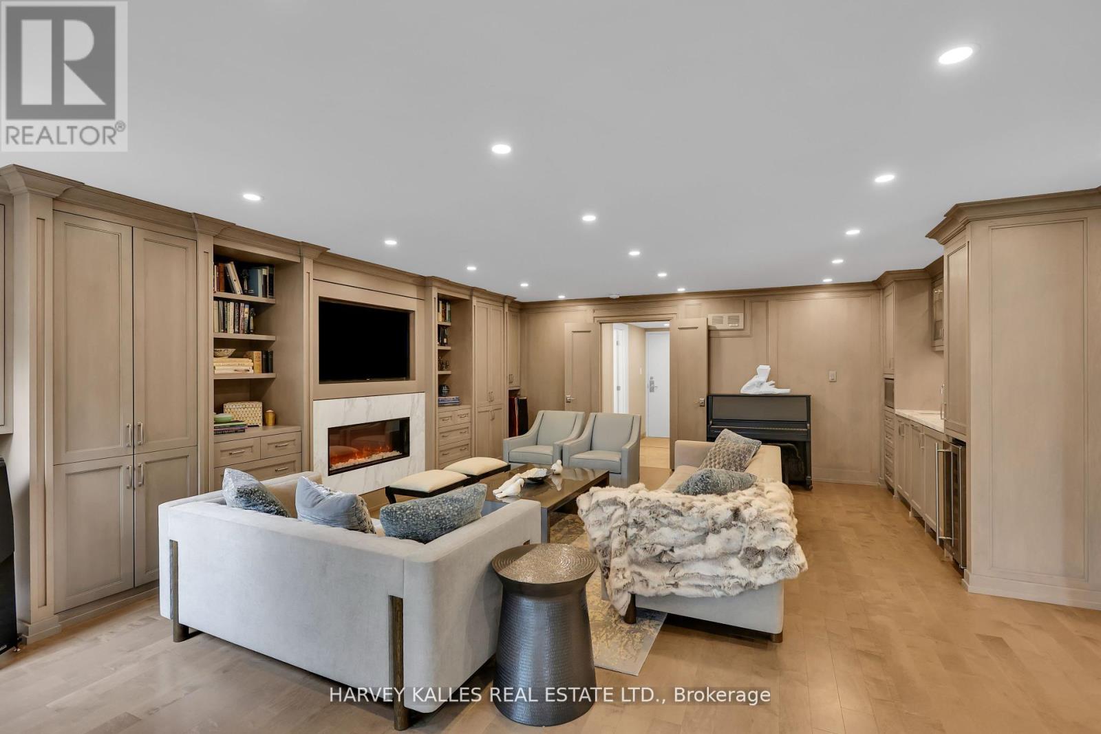 324-325 - 40 Sylvan Valley Way, Toronto, Ontario  M5M 4M3 - Photo 25 - C12451260