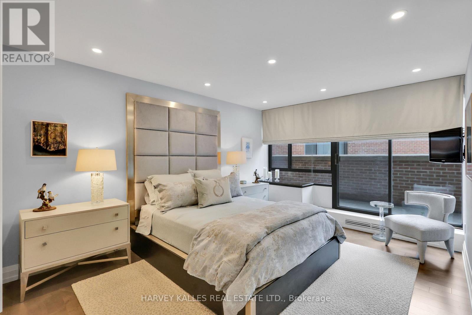 324-325 - 40 Sylvan Valley Way, Toronto, Ontario  M5M 4M3 - Photo 6 - C12451260