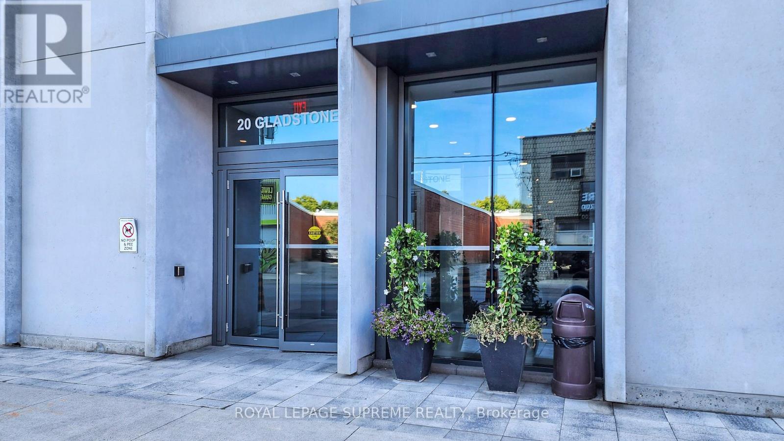 709 - 20 Gladstone Avenue, Toronto, Ontario  M6J 0E9 - Photo 5 - C12451263