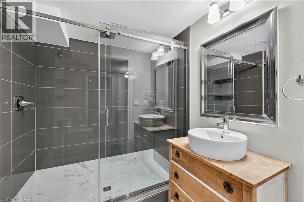 155 Springstead Avenue, Stoney Creek, Ontario  L8E 6E7 - Photo 38 - 40777433