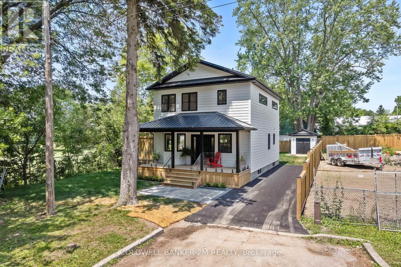 128 Buckingham Avenue, Oshawa, Ontario  L1G 2K5 - Photo 4 - E12451420