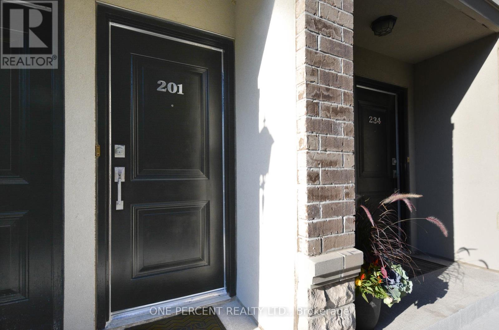201 - 320 John Street, Markham, Ontario  L3T 0B1 - Photo 4 - N12451213