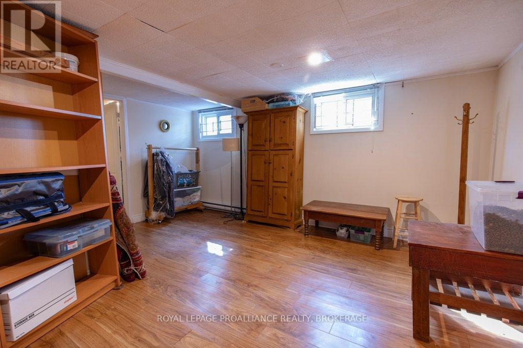 337 Palace Road, Kingston, Ontario  K7L 4T4 - Photo 21 - X12451324
