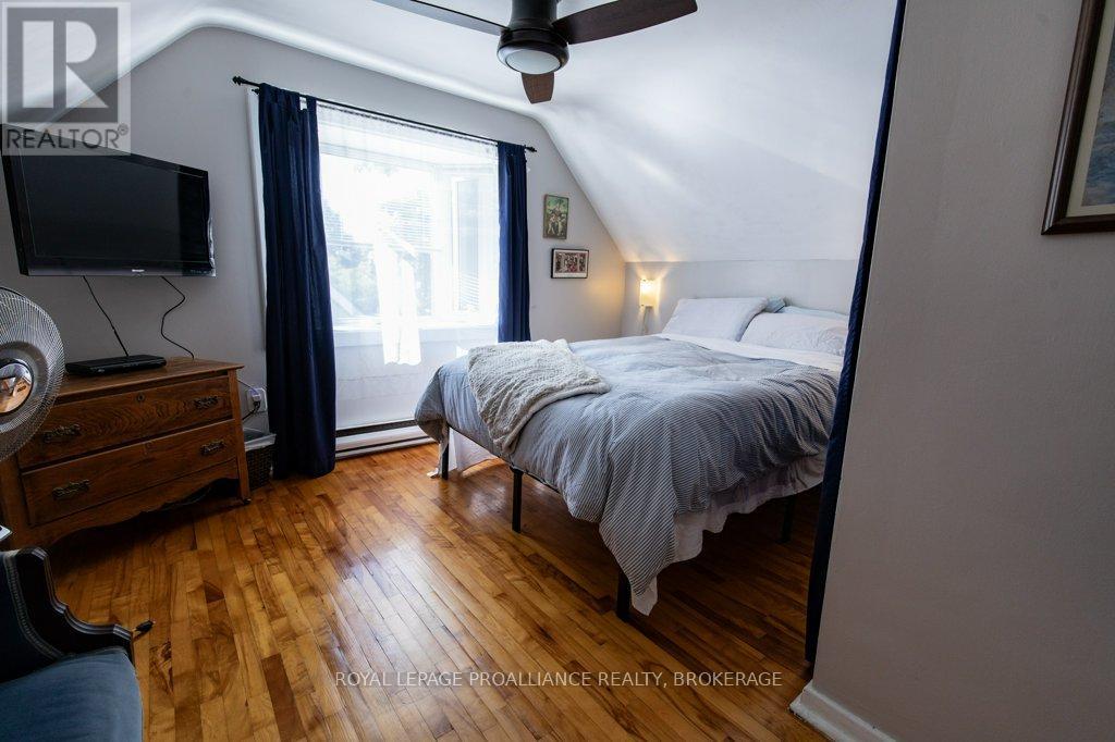 337 Palace Road, Kingston, Ontario  K7L 4T4 - Photo 26 - X12451324