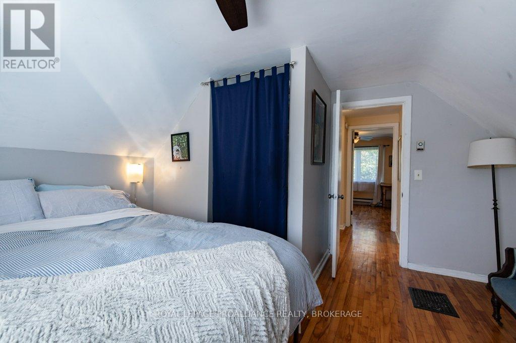 337 Palace Road, Kingston, Ontario  K7L 4T4 - Photo 27 - X12451324