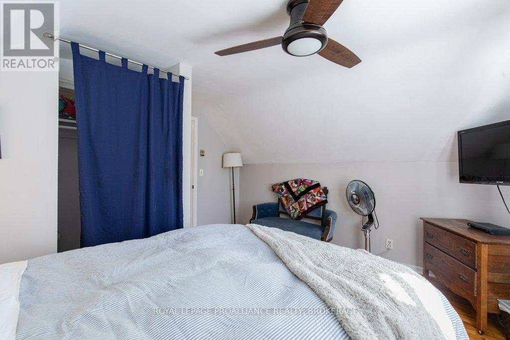 337 Palace Road, Kingston, Ontario  K7L 4T4 - Photo 30 - X12451324