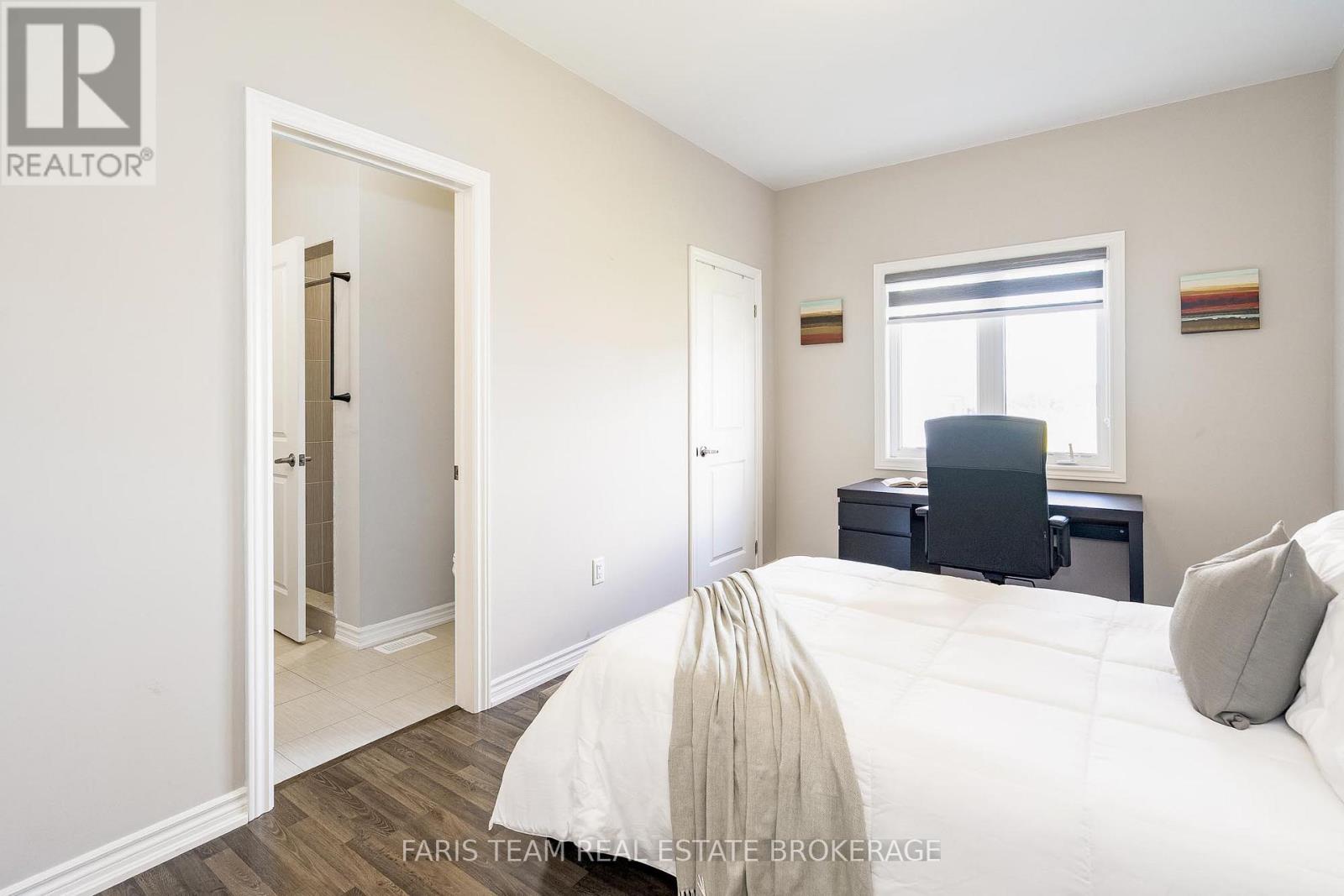 227 Mowat Street N, Clearview, Ontario  L0M 1S0 - Photo 16 - S12451248
