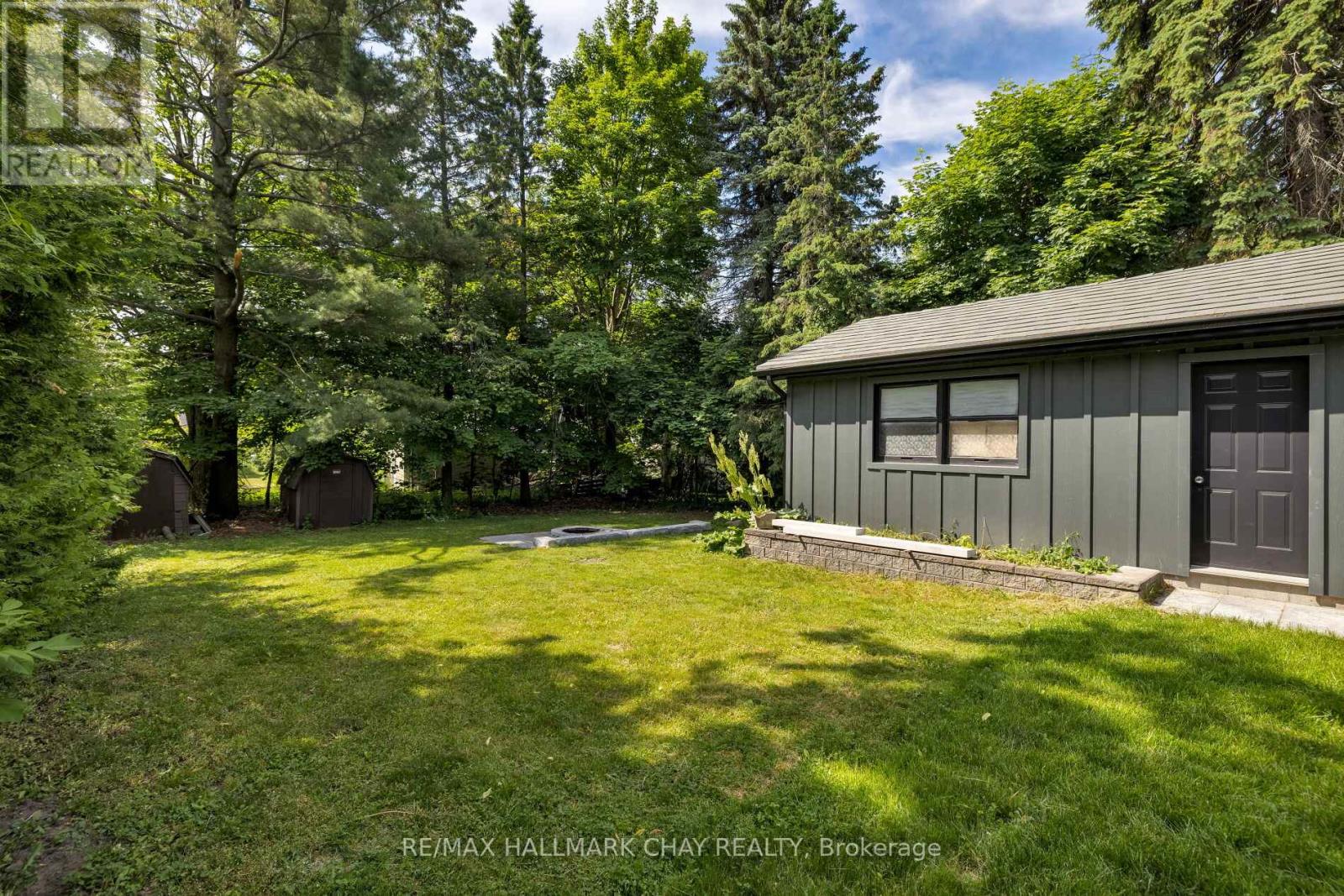 39 Eugenia Street, Barrie, Ontario  L4M 1P7 - Photo 22 - S12451258