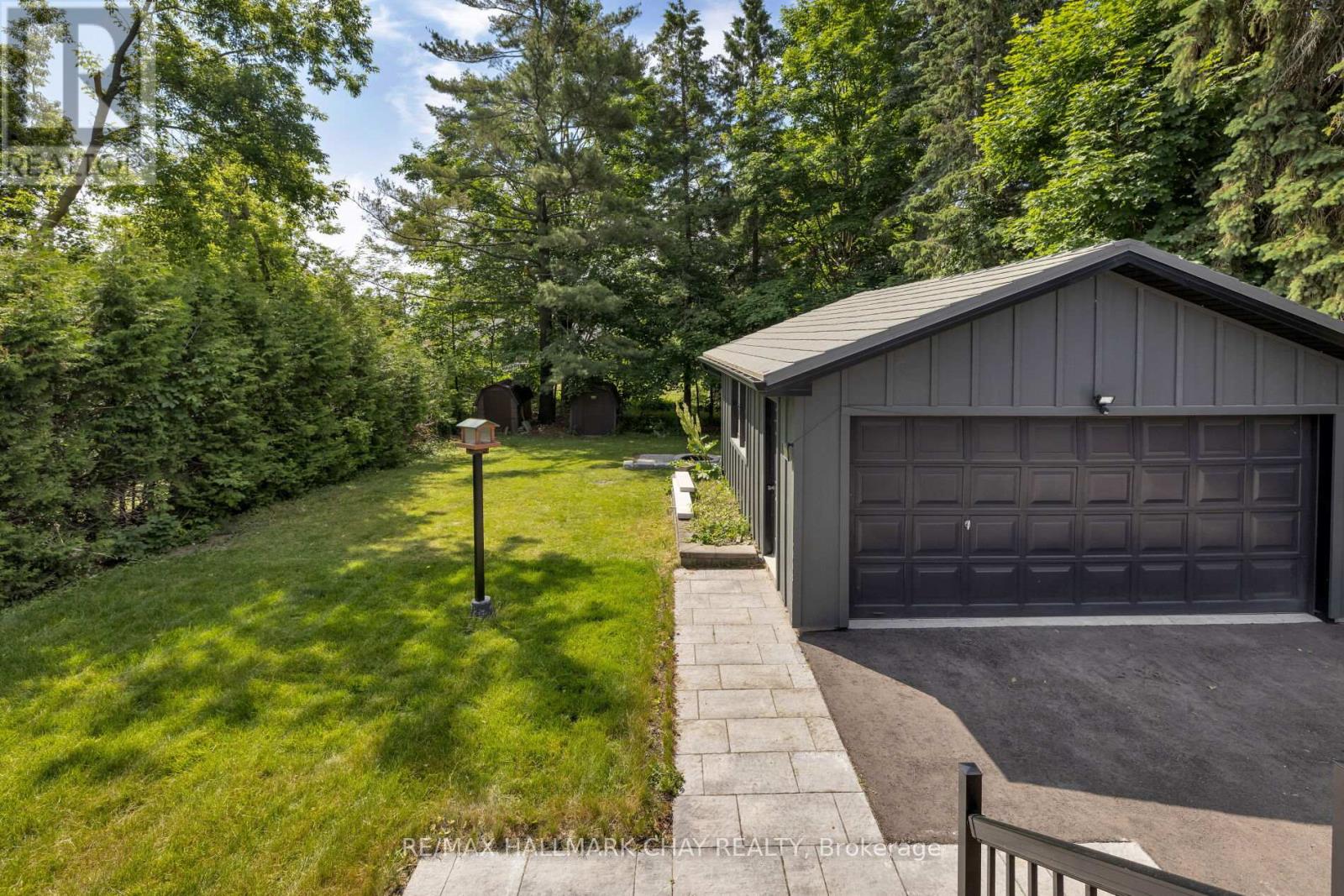 39 Eugenia Street, Barrie, Ontario  L4M 1P7 - Photo 25 - S12451258