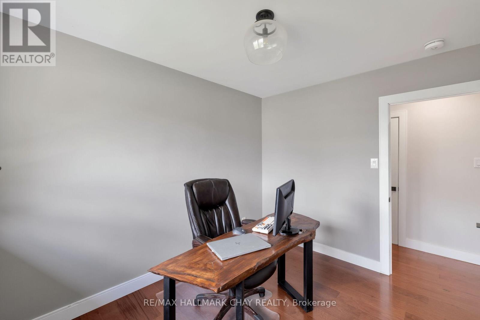 39 Eugenia Street, Barrie, Ontario  L4M 1P7 - Photo 28 - S12451258