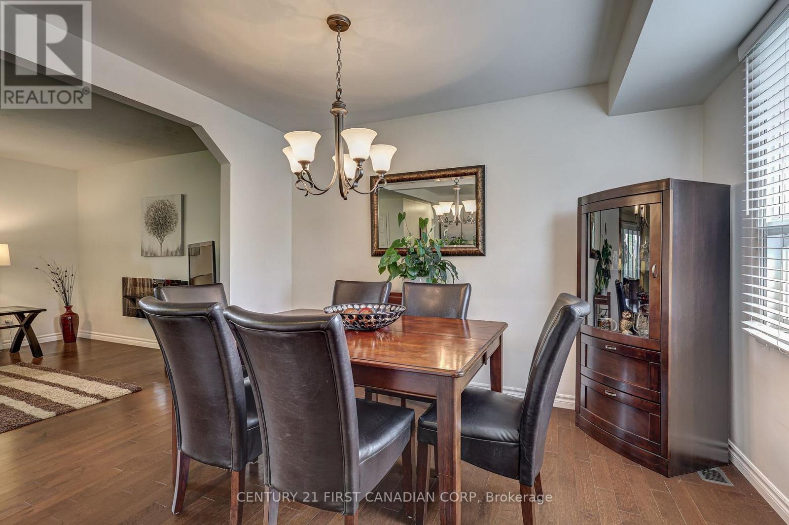 116 Downing Crescent, London South, Ontario  N6C 3C8 - Photo 10 - X12451333