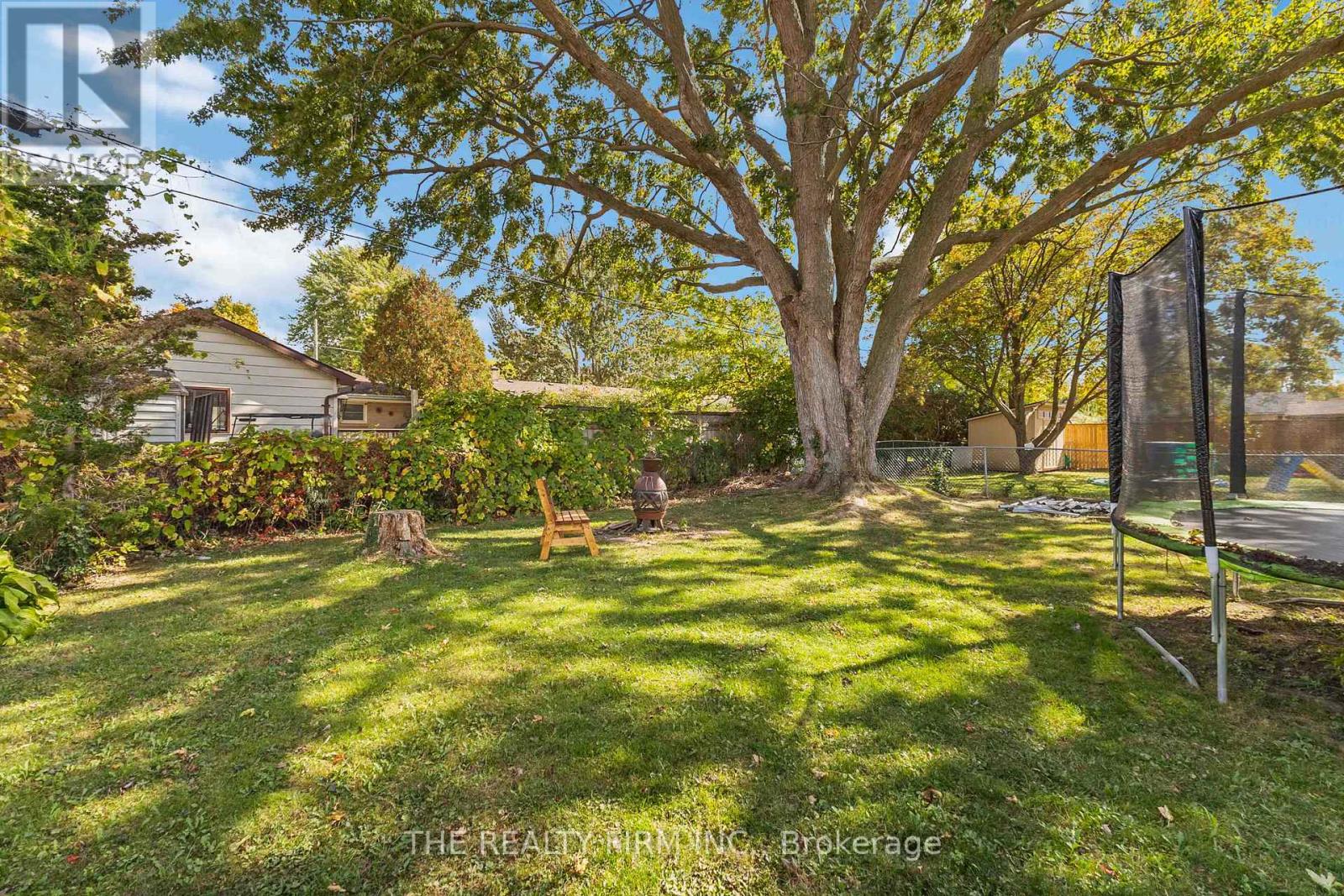 1919 Duluth Crescent, London East, Ontario  N5V 1H6 - Photo 42 - X12451404