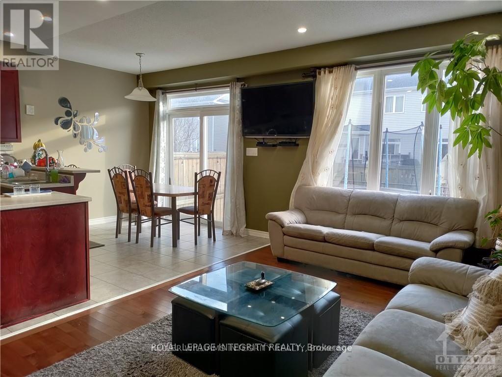 459 Celtic Ridge Crescent, Ottawa, Ontario  K2W 0B2 - Photo 2 - X12451361