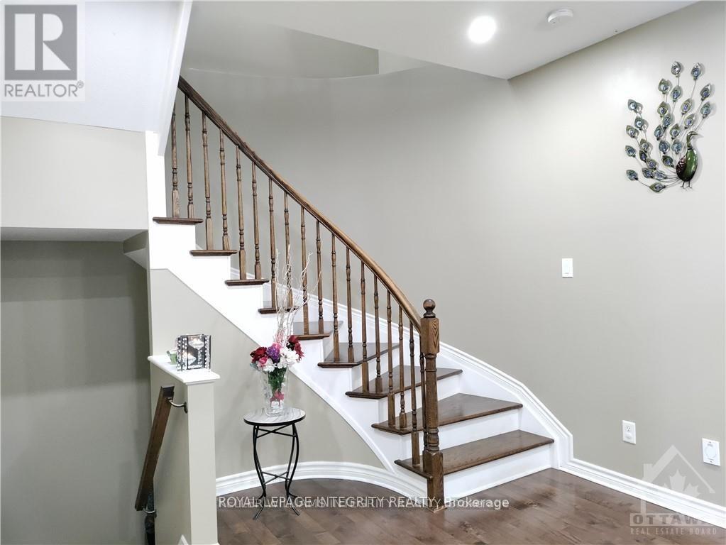 459 Celtic Ridge Crescent, Ottawa, Ontario  K2W 0B2 - Photo 9 - X12451361