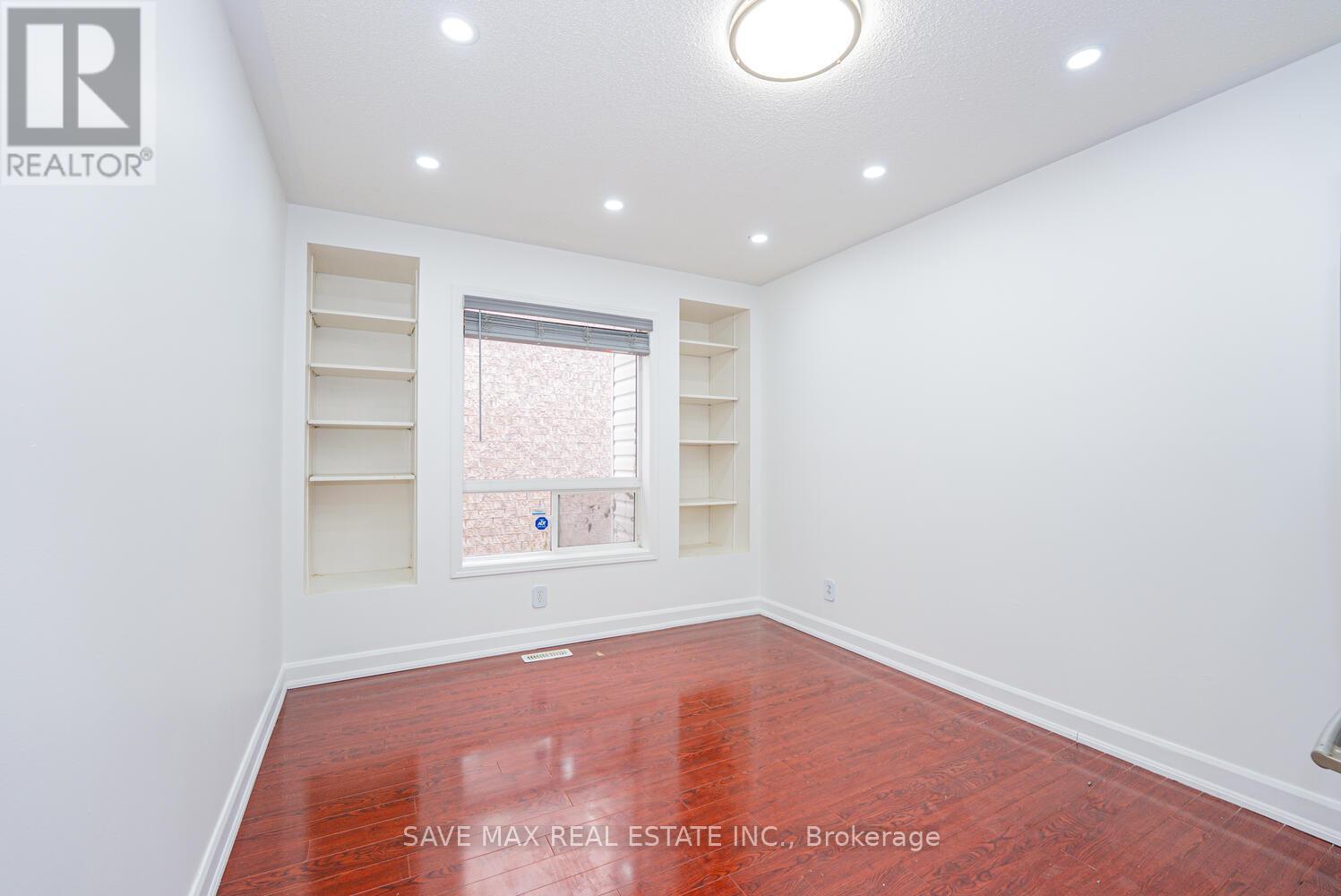 3 Gander Crescent, Brampton, Ontario  L6P 2J5 - Photo 14 - W12359644